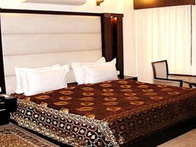 Hotel Meridian Plaza Нью-Делі Номер фото